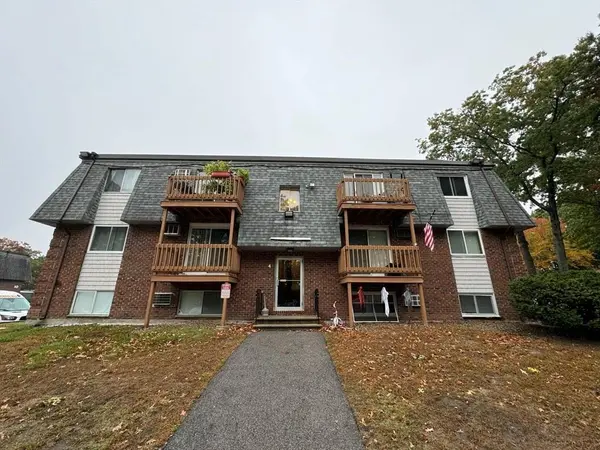 4 Hazelwood Ave #10, Dracut, MA 01826