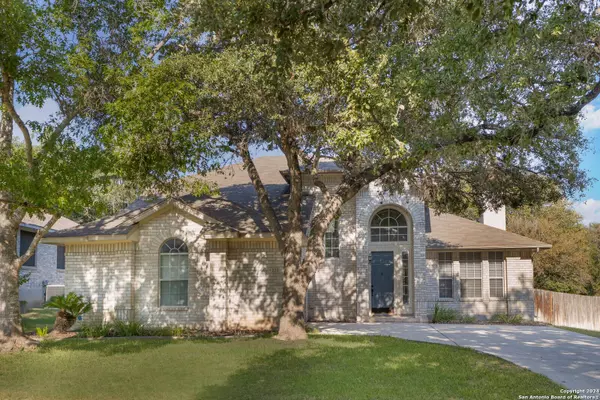 225 Oak Creek Dr, Cibolo, TX 78108