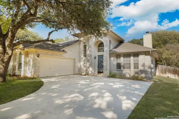 225 Oak Creek Dr, Cibolo, TX 78108