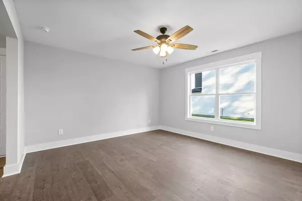 181 MONAGHAN DR, Clarksville, TN 37042