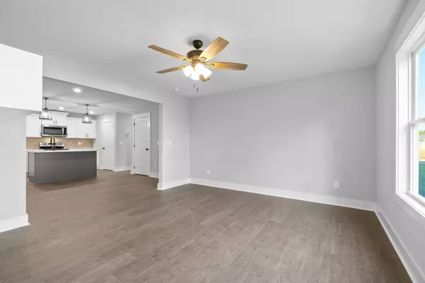 181 MONAGHAN DR, Clarksville, TN 37042