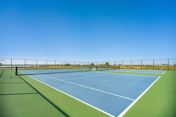 3041 Camp Hulen DR, Palacios, TX 77465