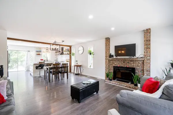 6074 188 ST, Surrey, BC V3S 7V9