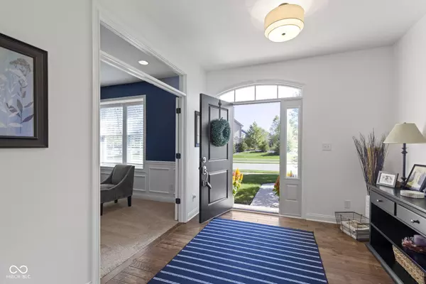 3228 Wildlife TRL, Zionsville, IN 46077