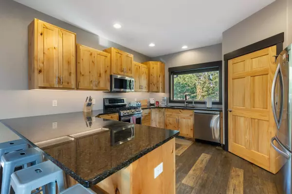 21251 Crest View Ct., Lead, SD 57754-0000