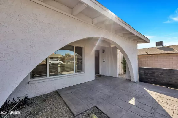 2663 W KILAREA Avenue, Mesa, AZ 85202