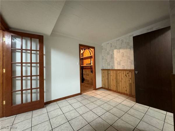 48670 Center ST, St. Clairsville, OH 43950