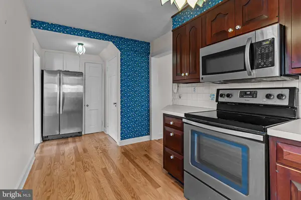 905 PITT RD, Cheltenham, PA 19012