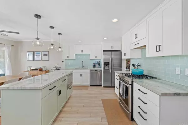 2340 Caringa WAY #C, Carlsbad, CA 92009