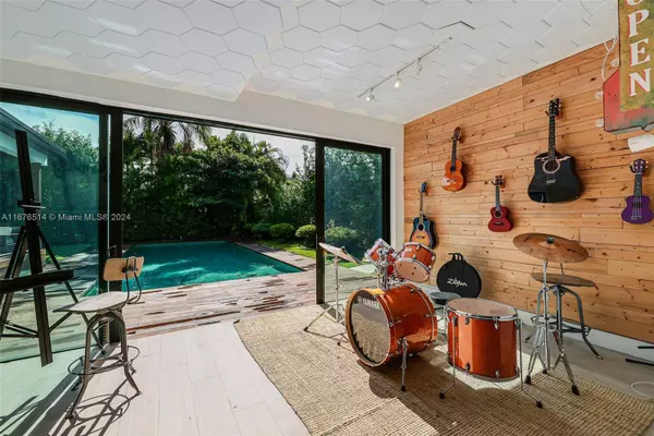 4353 Alton Road, Miami Beach, FL 33140