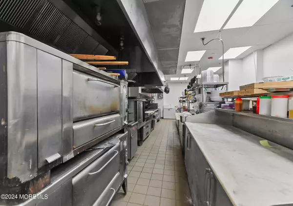 583 River Avenue, Fair Haven, NJ 07704