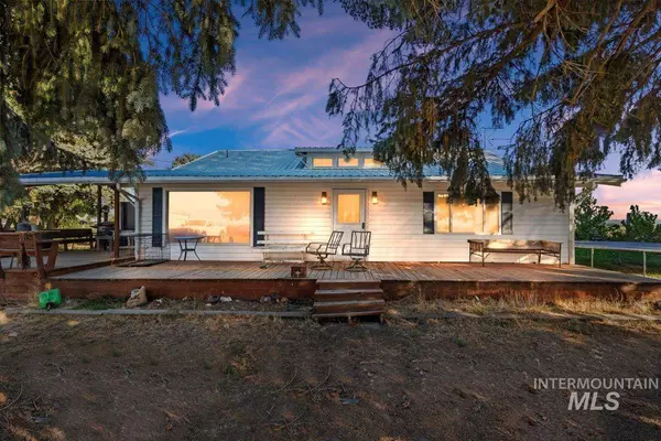 4840 Austrian Settlement Rd, Homedale, ID 83628-3611