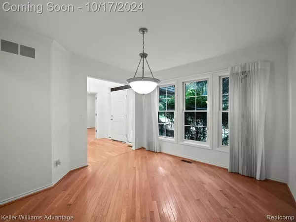 29157 Hemingway Drive, Novi, MI 48377