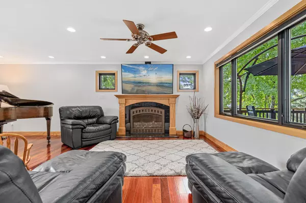 401 Elder CT NW, Saint Michael, MN 55376