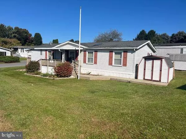 200 FINCH CT, Lancaster, PA 17603