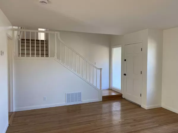 220 Beegum Way, San Jose, CA 95123-3605