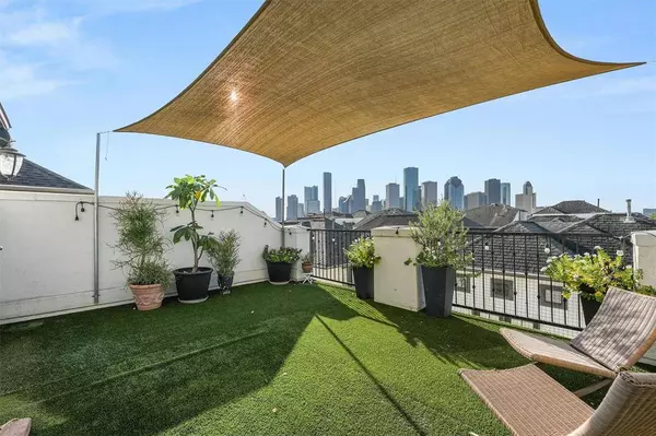 1733 Edwards ST, Houston, TX 77007