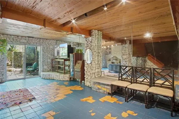 1009 Riverbend Club DR SE #1009, Atlanta, GA 30339