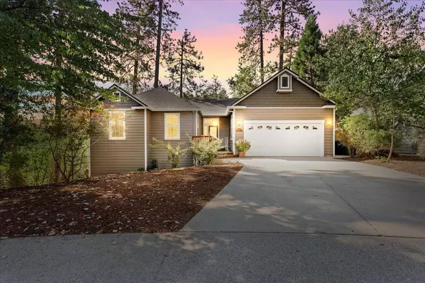 196 Scotia Pines CIR, Grass Valley, CA 95945