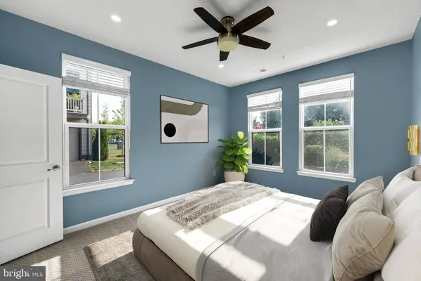 22350 LUCAS TER, Ashburn, VA 20148