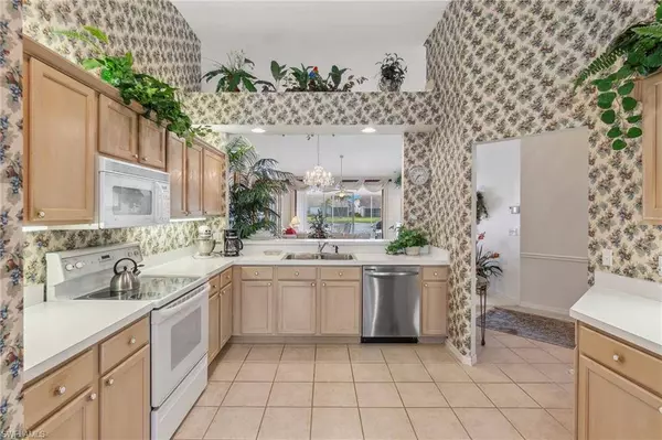 7058 Lone Oak BLVD, Naples, FL 34109