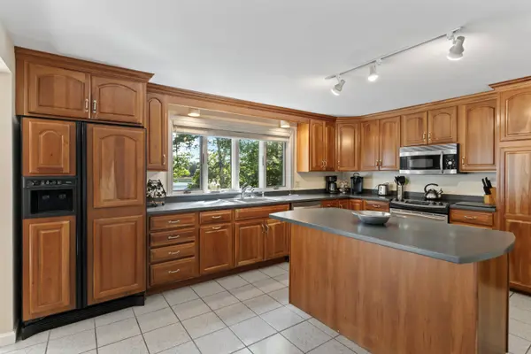 16 Portside DR, Harpswell, ME 04079