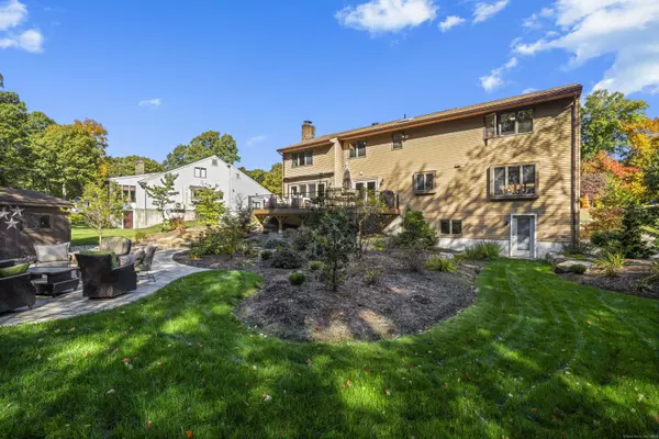 32 Evans Crossing, South Windsor, CT 06074