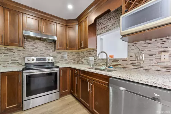 7140 132 ST #21, Surrey, BC V3W 1J5