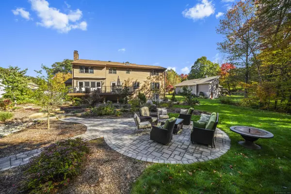 32 Evans Crossing, South Windsor, CT 06074