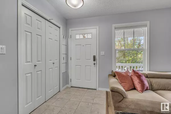 4232 PROWSE WY SW, Edmonton, AB T6W 3A6