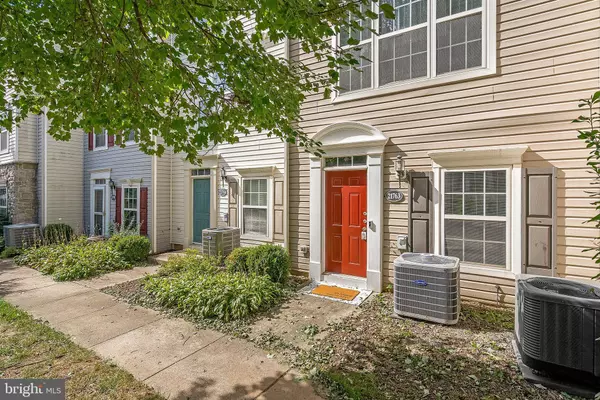 21763 DRAGONS GREEN SQ, Ashburn, VA 20147