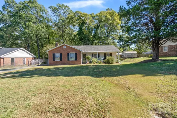 7515 Bramblewood DR, Charlotte, NC 28217