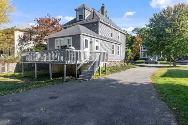 25 Washington Ave, Andover, MA 01810