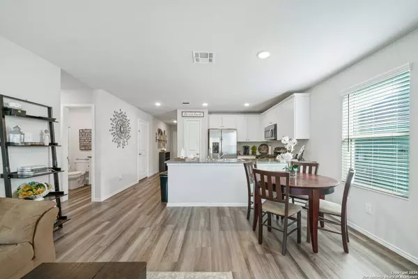 5636 JASMINE SPUR, Bulverde, TX 78163-2504