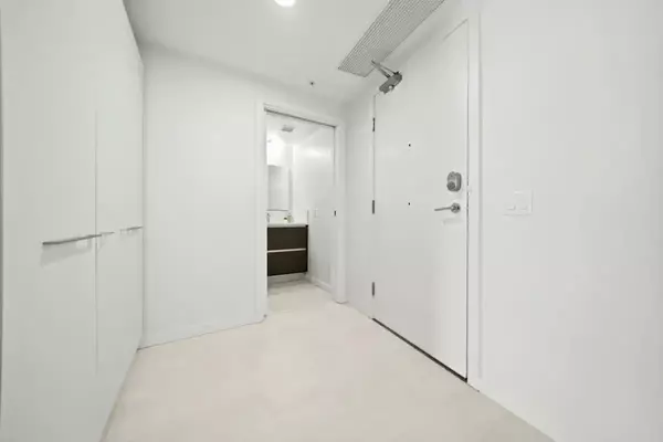 180 East 2ND AVE #725, Vancouver, BC V5T0K4