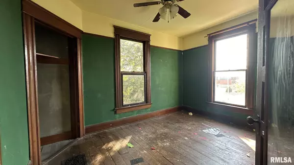 514 WASHINGTON ST, Quincy, IL 62301