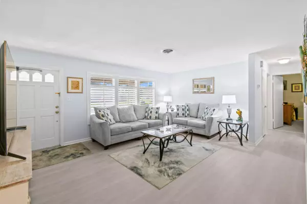 114 E Aldea ST, Port Saint Lucie, FL 34952