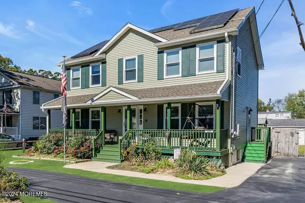 607 Poplar Street, Lakehurst, NJ 08733