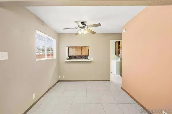 5127 Triana St, San Diego, CA 92117