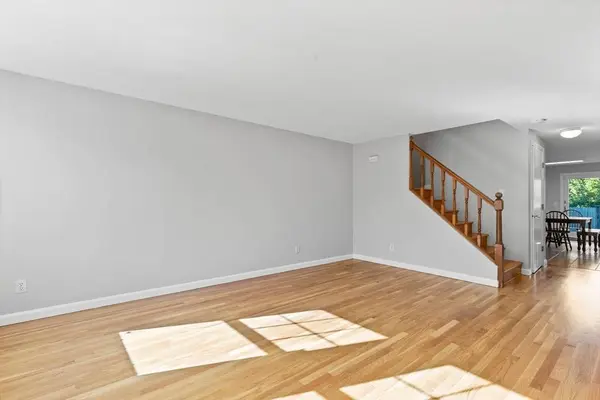 55 Murdock St #55, Somerville, MA 02144