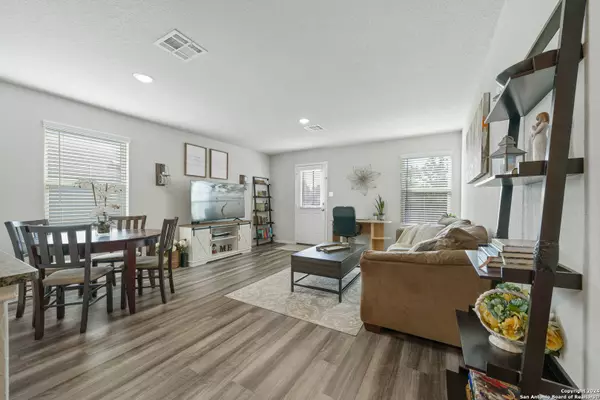 5636 JASMINE SPUR, Bulverde, TX 78163-2504