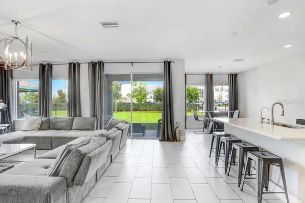 5454 SILVER SUN DR, Apollo Beach, FL 33572