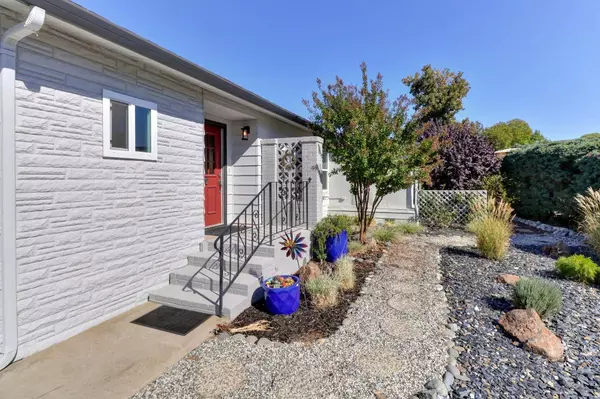 128 Kaseberg DR, Roseville, CA 95678