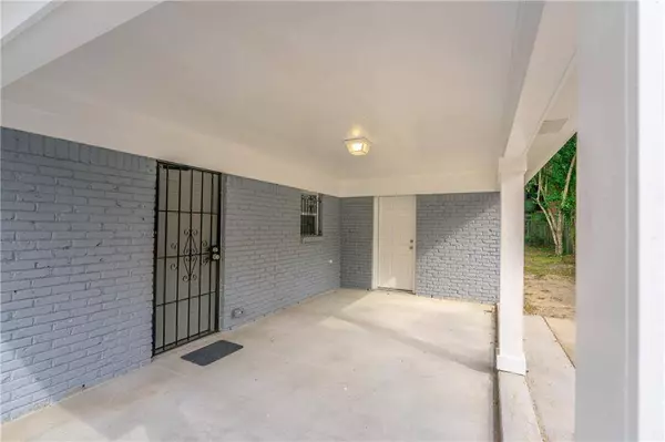 2106 N General Gorgas DR, Mobile, AL 36617