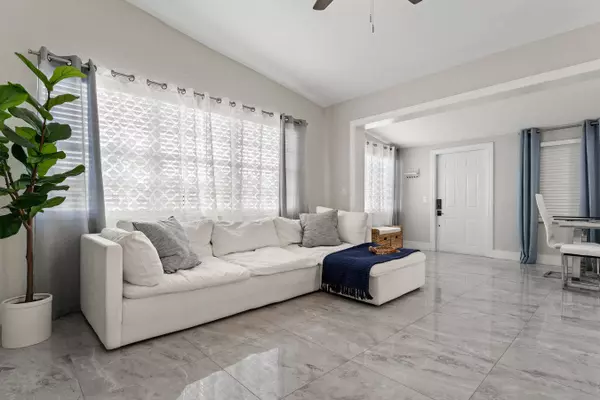 3018 French AVE, Lake Worth, FL 33461