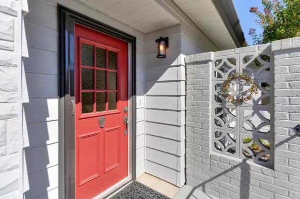 128 Kaseberg DR, Roseville, CA 95678