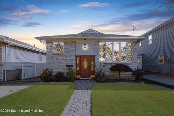 89 Renwick AVE, Staten Island, NY 10301