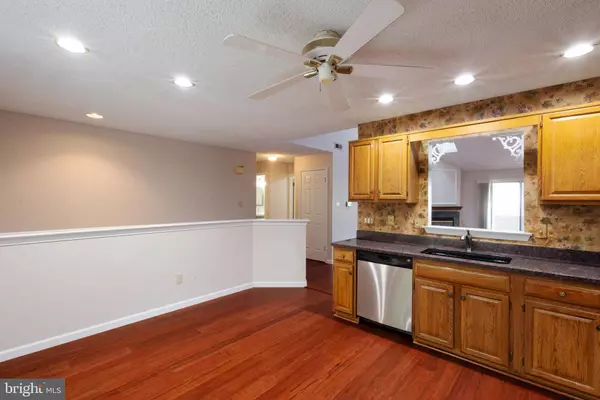 6006-B NORMANDY DR, Mount Laurel, NJ 08054