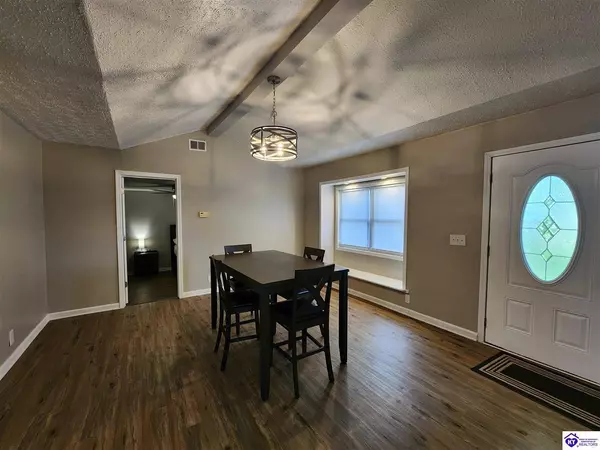 1559 Bardstown Road, Hodgenville, KY 42748