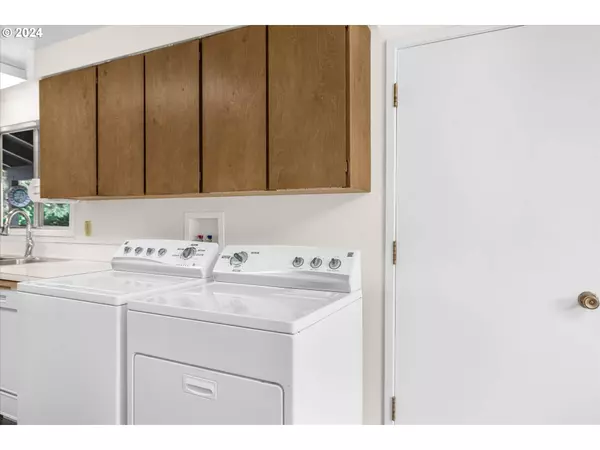 20550 SW JOHNSON ST, Beaverton, OR 97003